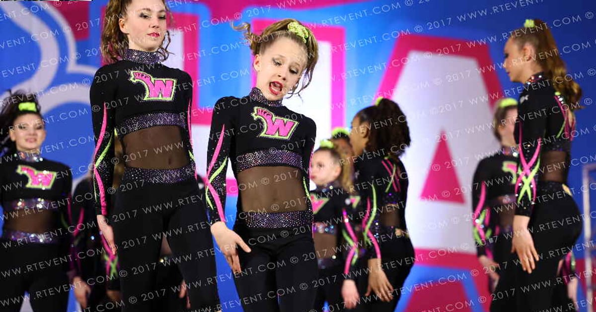 Westside Cougars All Stars Pink Queens · Aloha Indy Showdown