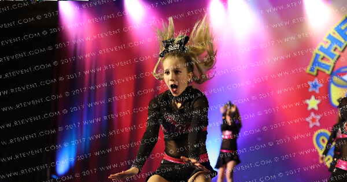 Stars Athletics BlackOut · The American Royale Sevierville Nationals DIDII Option A CORRECT