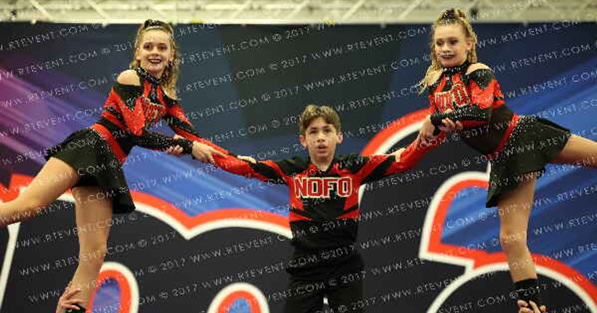 North Fork Cheer Sapphirre · JAMfest Brentwood Classic
