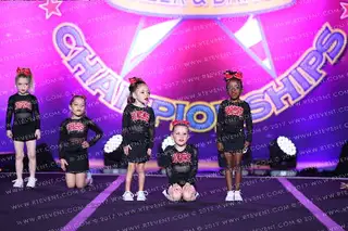 Stars Vipers Katy Gummy Snakes