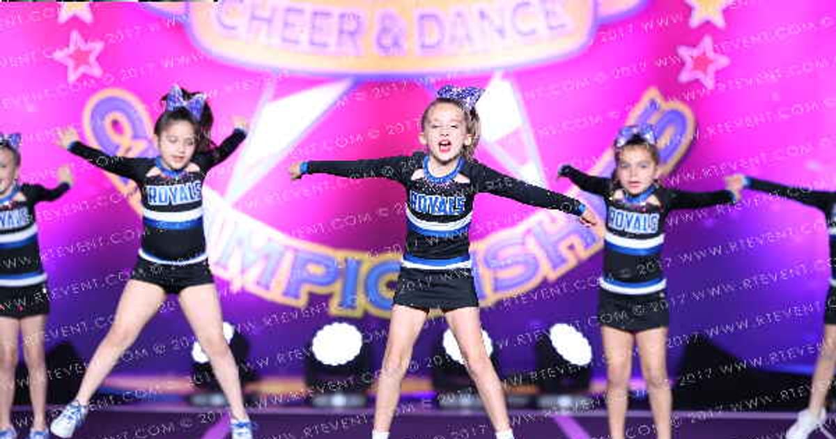Texas Royals Cheer Pearls · American Spectacular Houston Nationals