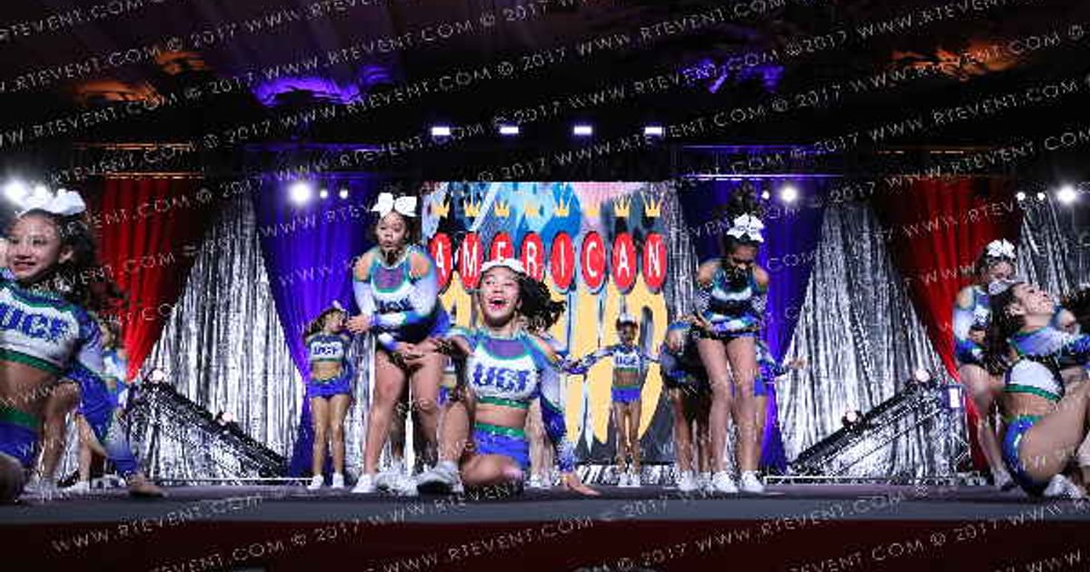 University Cheer Force TWISTERS · The American Grand Las Vegas Grand Nationals DIDII