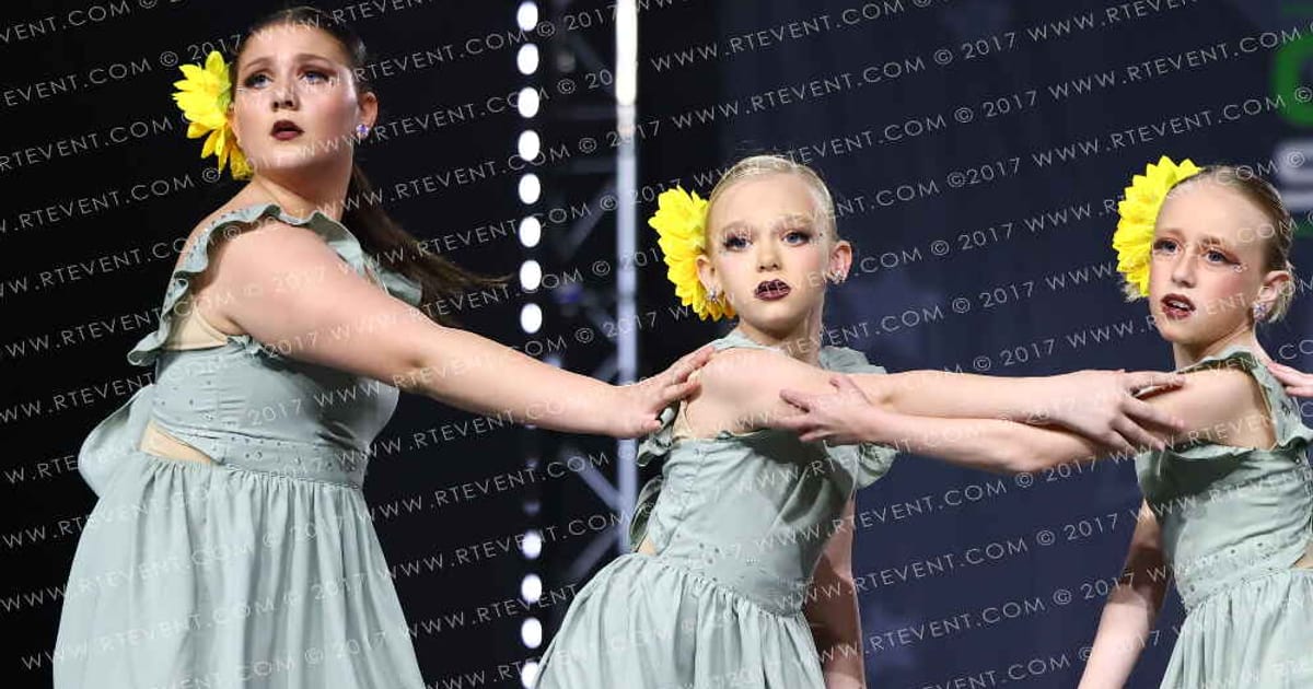 Midwest Cheer Elite Cleveland Youth Contemporary · Dance Grand Nationals