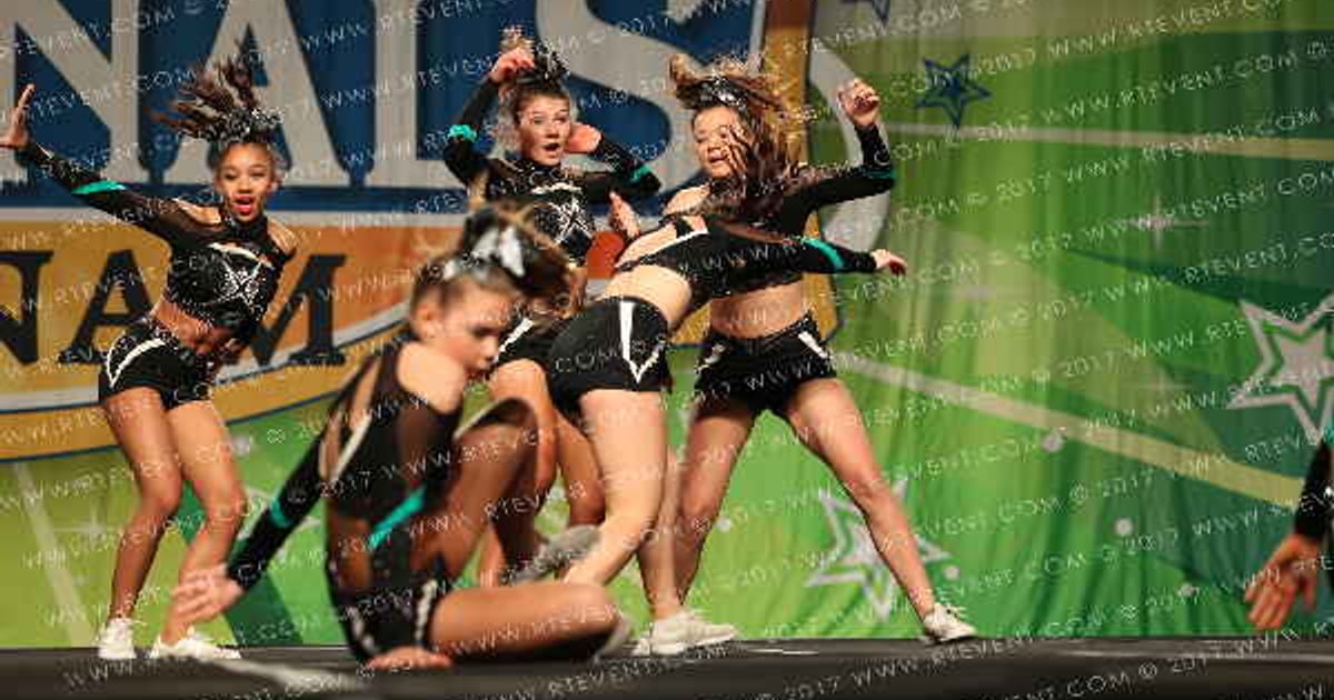 Cheer Extreme - Sanford Halo · CanAm