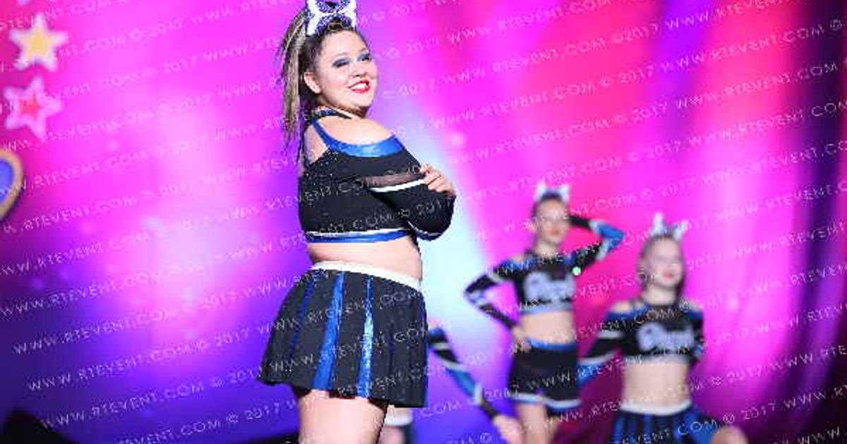 Texas Royals Cheer Senior Sapphire · American Spectacular Houston Nationals
