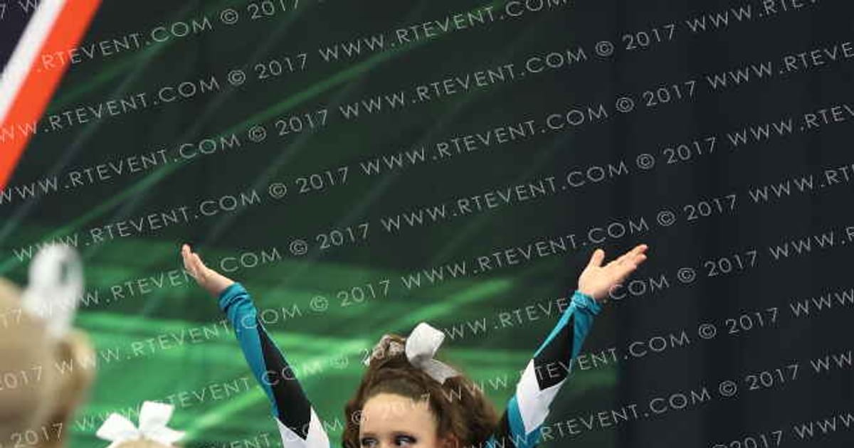 Cheer Empire Mini Majesties · Bel Air Classic