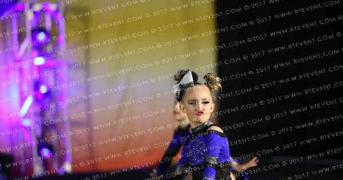 Cheer Force Mini pearls · The American Celebration