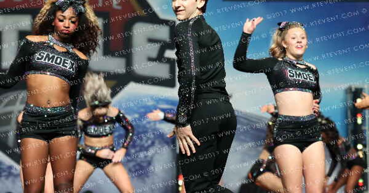 Cheer Extreme - Raleigh SMOEX · The Ultimate Battle