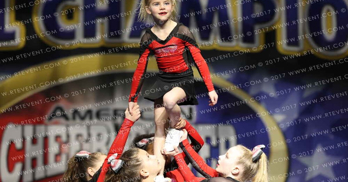 Buckeye Cheer Stars Little Dippers · American Cheer Power Columbus Grand Nationals