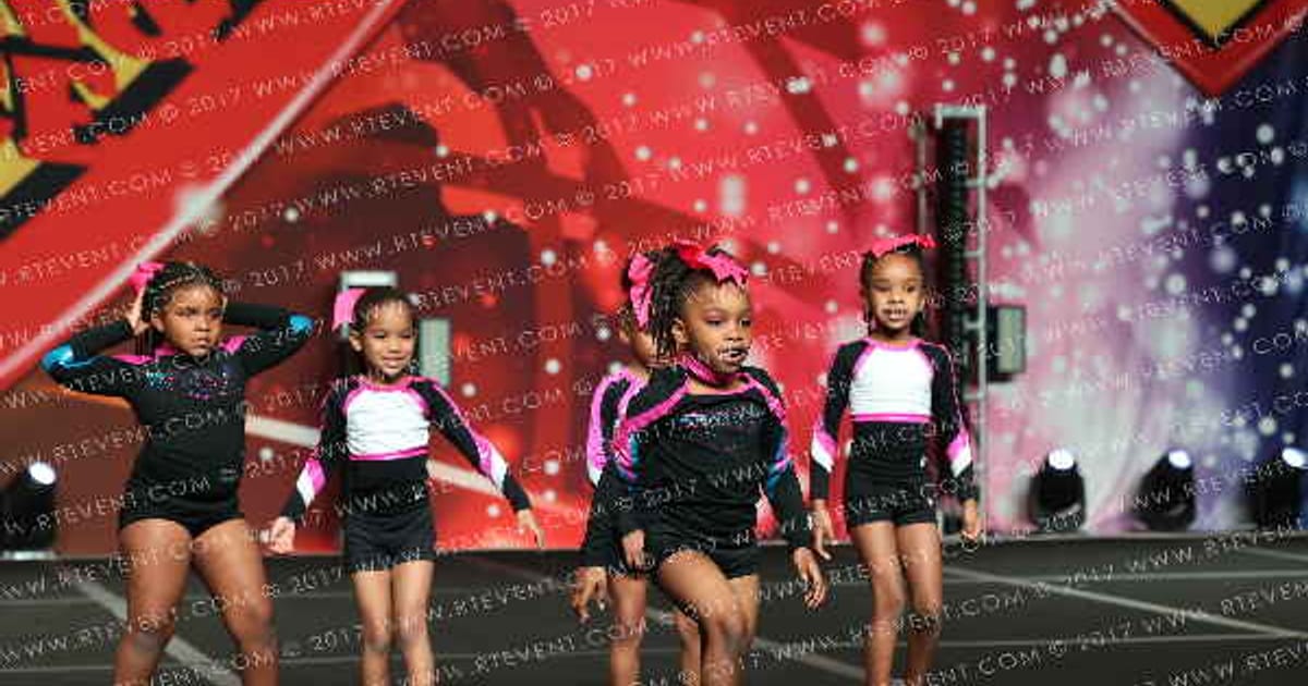 Fayetteville Cheerleading Academy Pink Diamonds · Spirit Sports Battle at the Beach Myrtle Beach Nationals