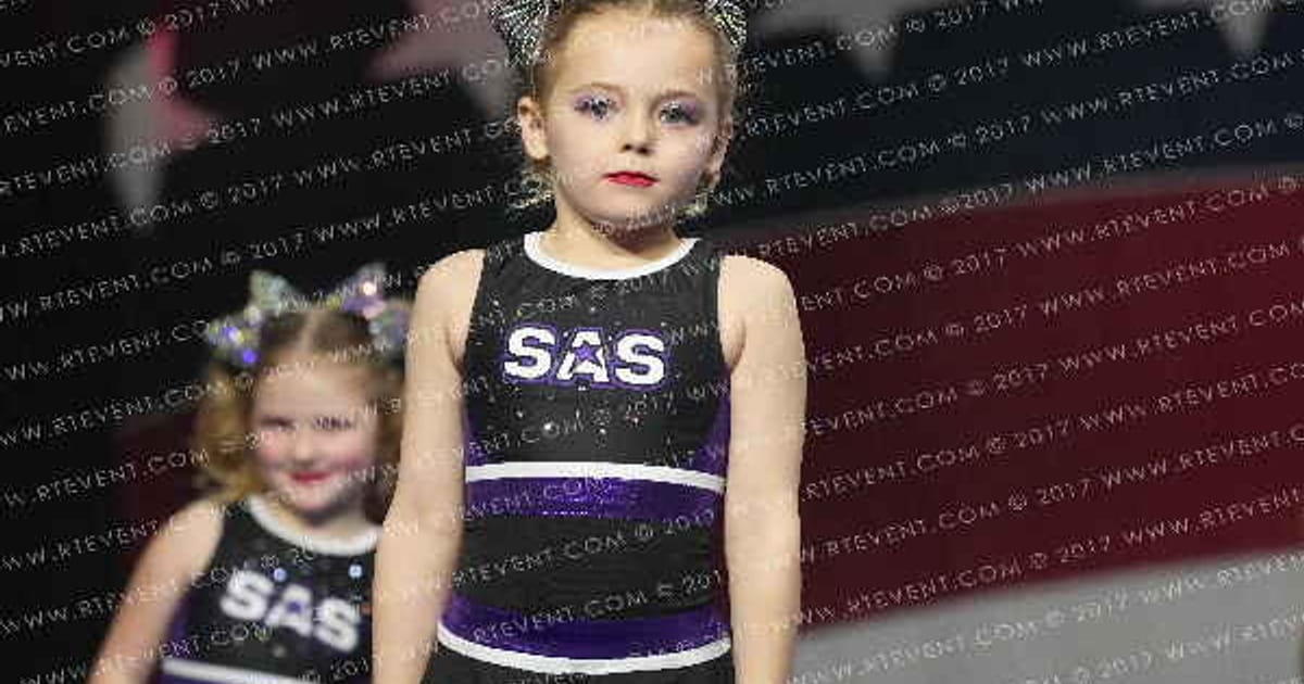 Studio All-Stars Tiny Twinkles · American Cheer Power Columbus Grand Nationals