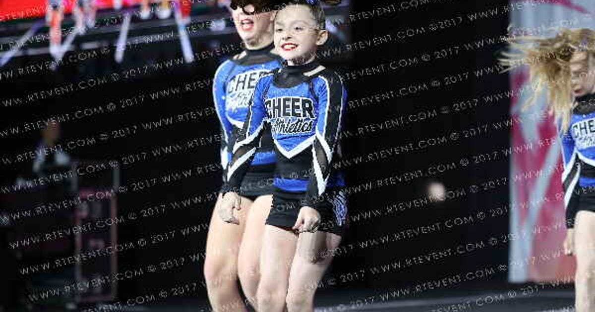 Cheer Athletics Pensacola BreezeCats · Deep South Destin Beach Nationals