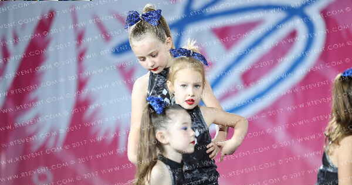 Cheer Athletics Pensacola Tiny Tidcats · Deep South Destin Beach Nationals