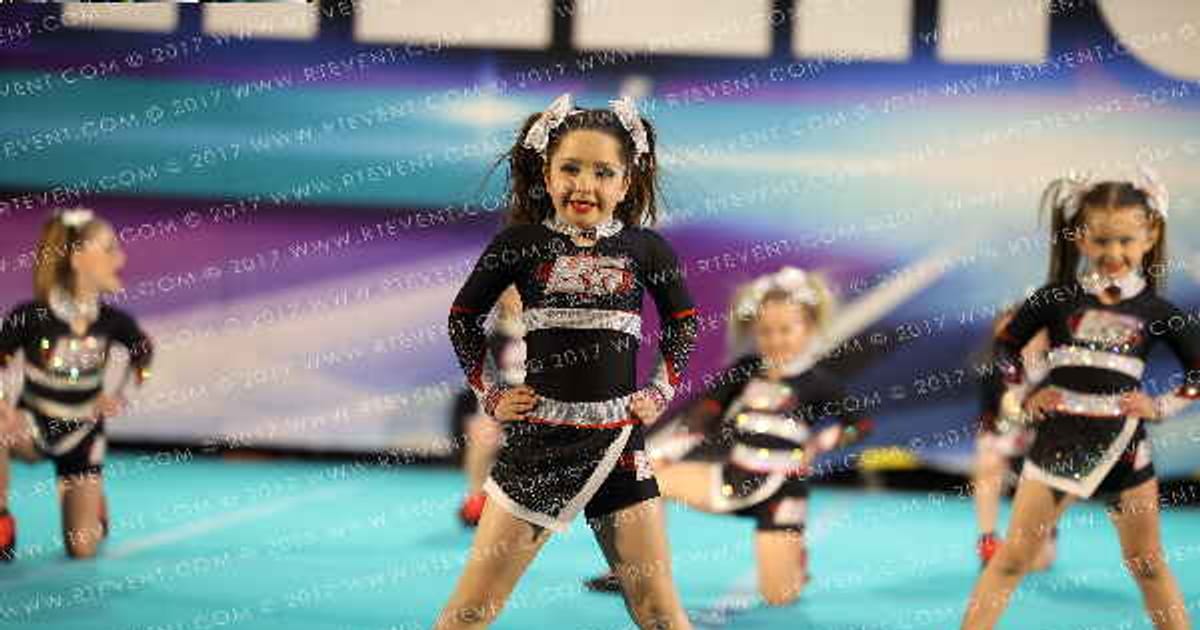 Hot Shots All Stars Crystal Cuties · CHEERSPORT Chattanooga Classic DIDII