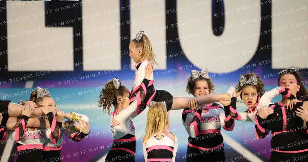 Diamond Elite Youth Soarkles · CHEERSPORT Chattanooga Classic DIDII