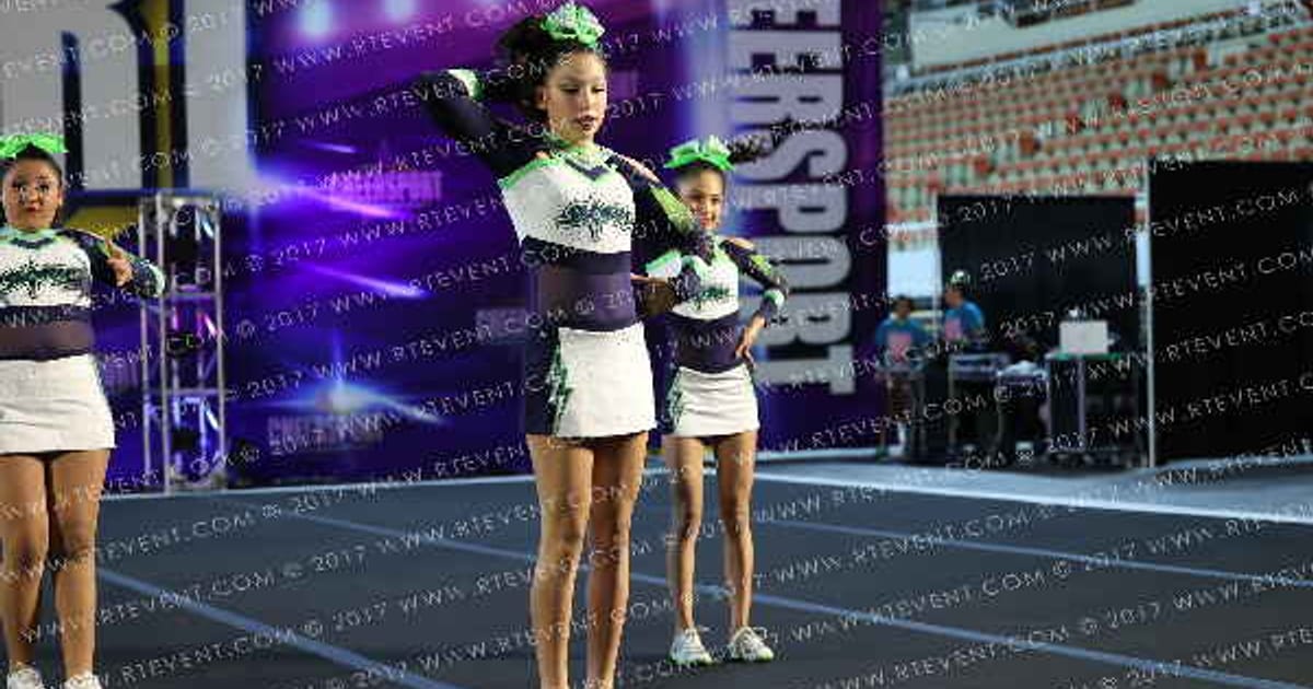 Cruces Cheer Storm BLIZZARD BABES · Cheersport