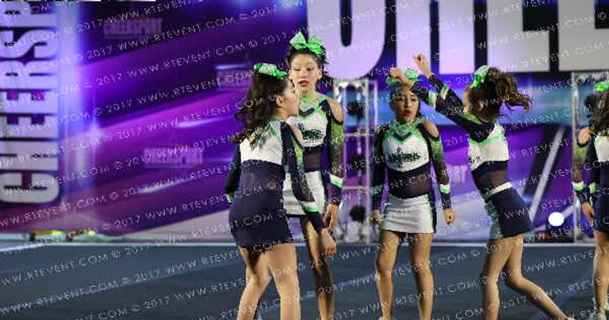 Cruces Cheer Storm DIAMOND DIVAS · Cheersport
