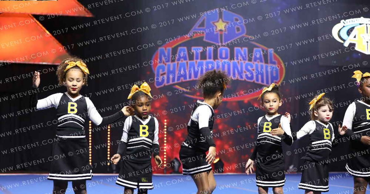 Bumblebee Cheer and Dance L1 Performance Recreation - 10 and Younger (NON) · Americas Best Kansas City Grand Nationals