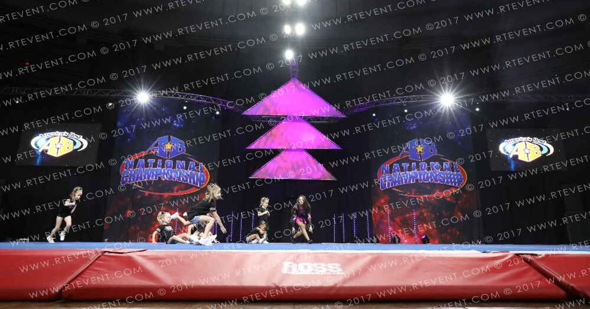 Spirit Zone Glitter · Americas Best Kansas City Grand Nationals