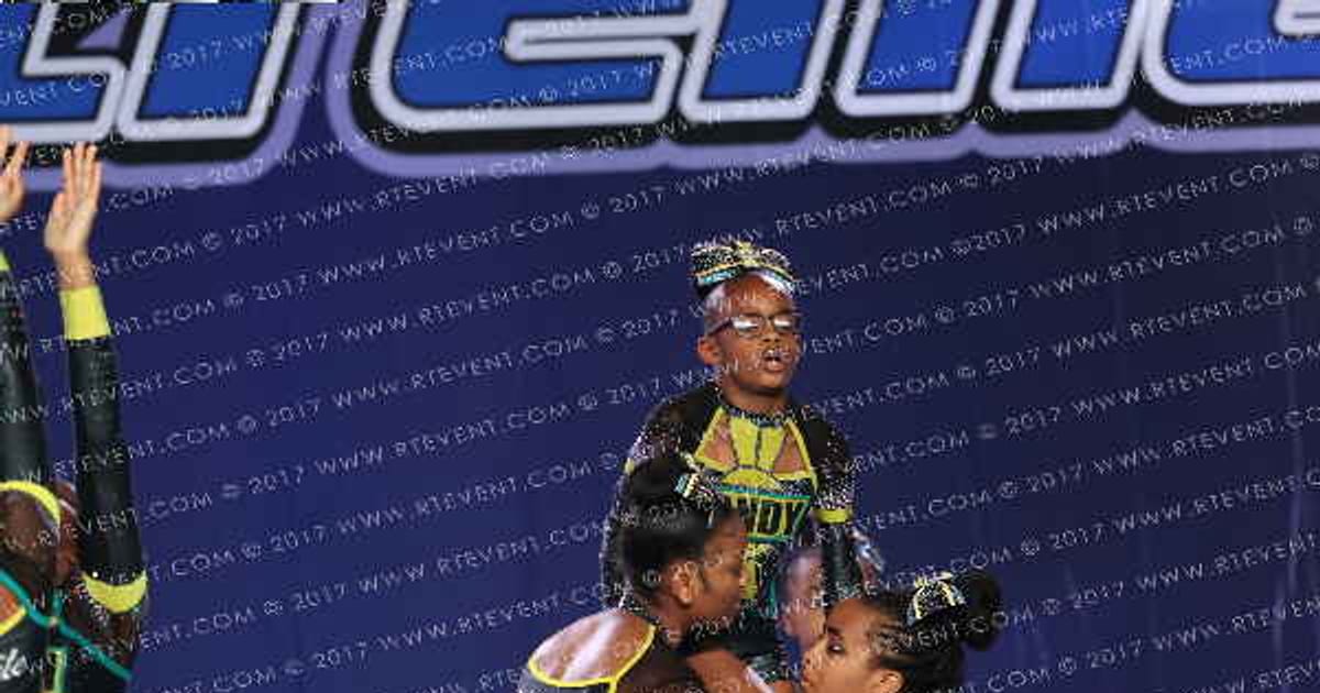 Candy Elite All-Stars Starburst · The Finale