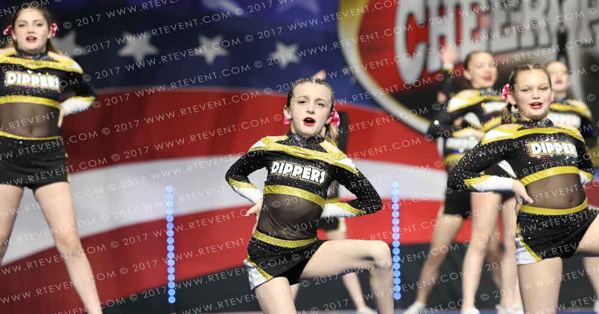 World Cup Little Dippers · American Cheer Power Columbus Grand Nationals