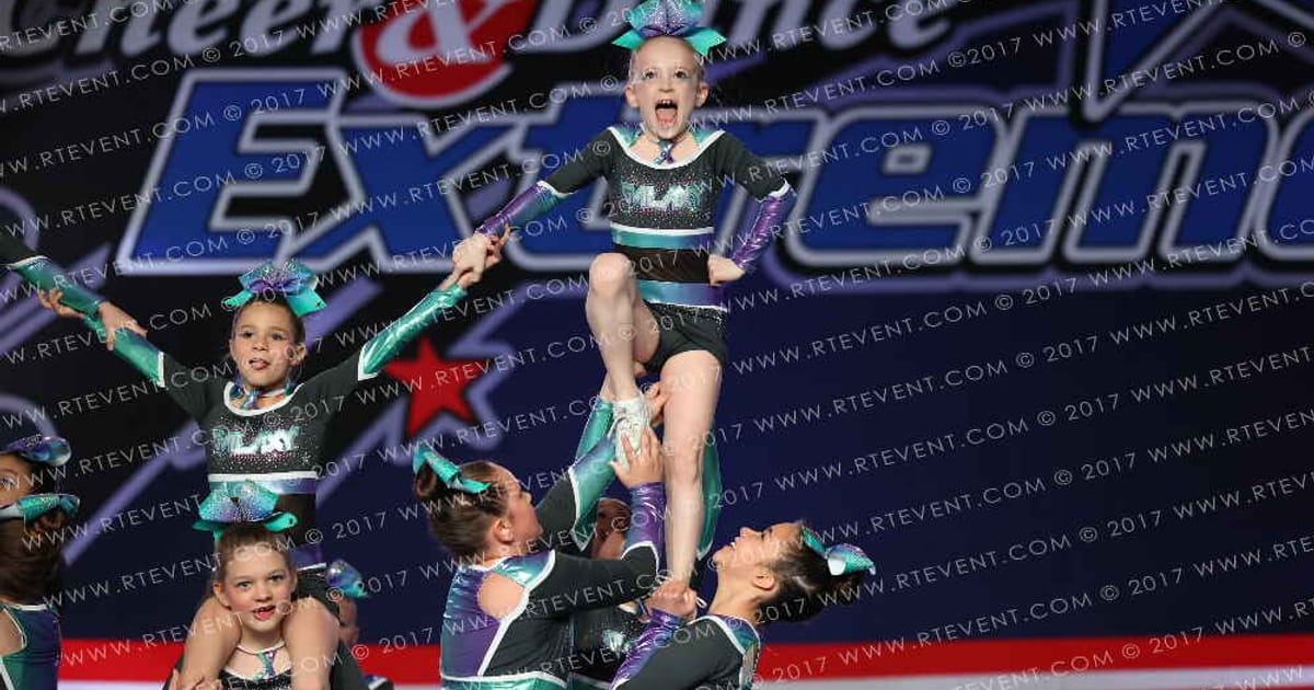 Galaxy Cheer Luminous · The Finale