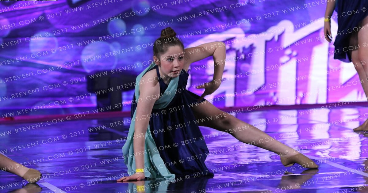 Falcon flames cheer and dance inferno · Adventure in Atlantis
