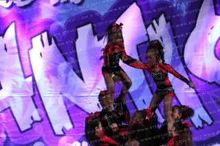 FAME ALLSTARS Queen B's