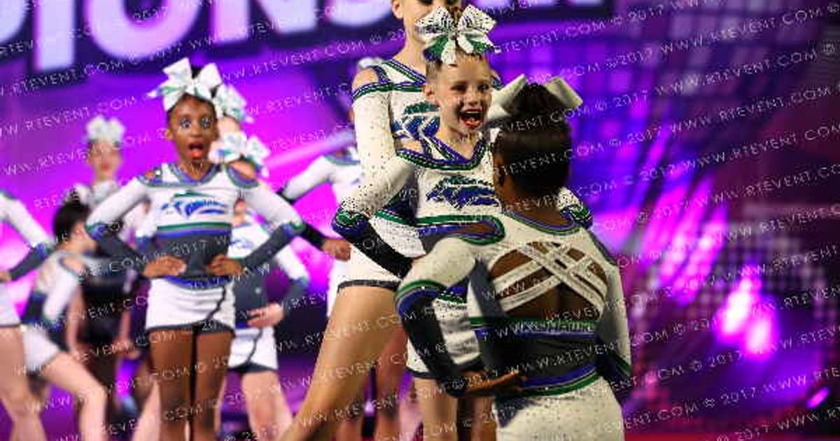 The Atlanta Jayhawks SMOKE · American Cheer Power Tampa Showdown DIDII