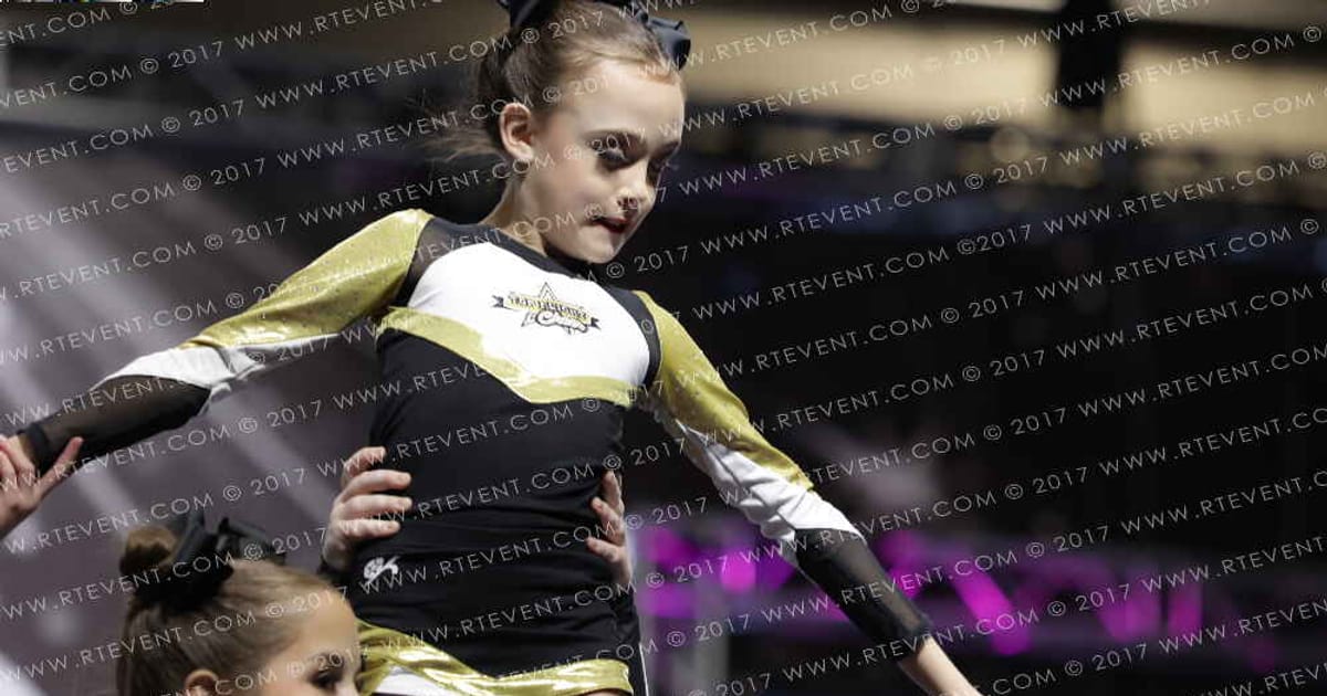 Top Flight Cheer Sparkle · The US Finals KC