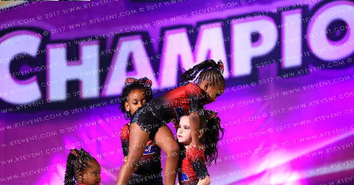 River City Allstars LITTLE SIZZLE · American Cheer Power Tampa Showdown DIDII