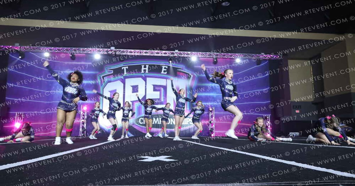 Cheer Force Arkansas Flamingos · The Open Branson