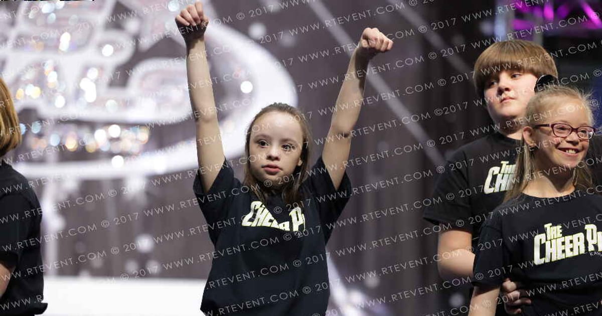 The Cheer Pitt KC Dazzle · The US Finals KC
