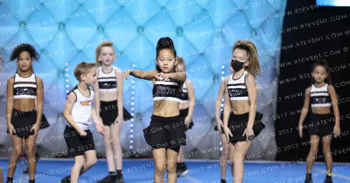 Wildcats Cheer Pride TIgers · Wisconsin Dells Grand Nationals