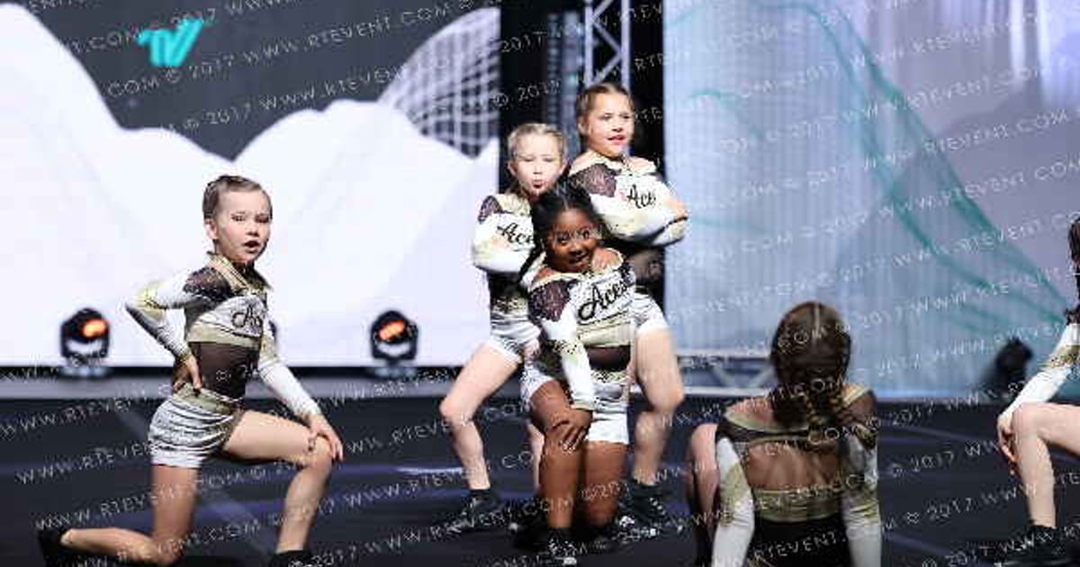 Texas Aces Tumbling and Cheer Showgirls · The Southwest Regional Summit DIDII DAY TWO