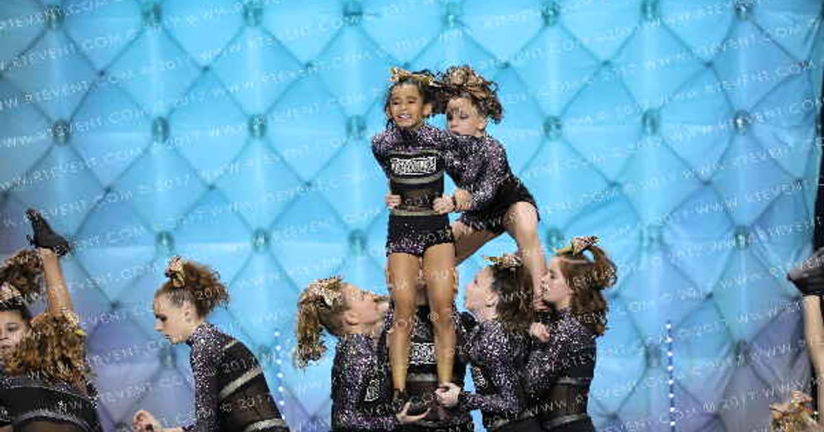 Iconic All Stars Famous · Wisconsin Dells Grand Nationals