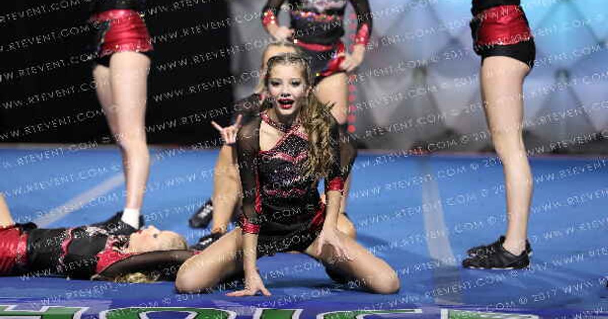 Chippewa Valley Spirit All Stars SuperNova · Wisconsin Dells Grand Nationals