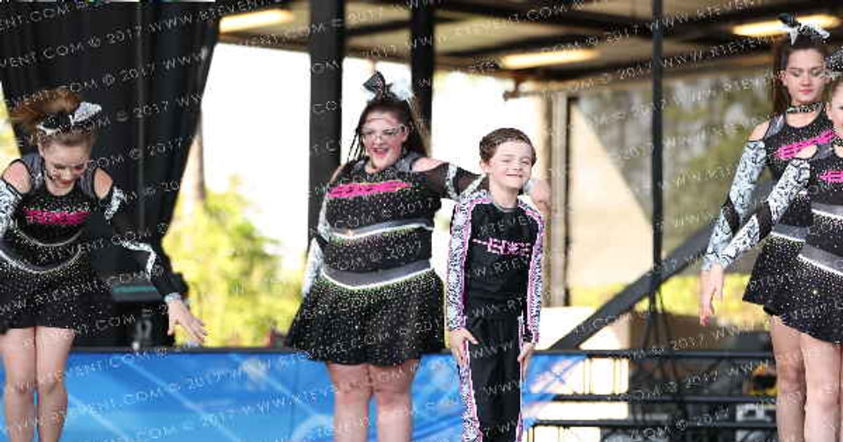 Edge Elite Cheer Crystal Cobras · Beach Nationals