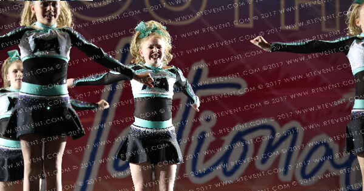 Xtreme Cheer Allstars Desire · Beach Nationals