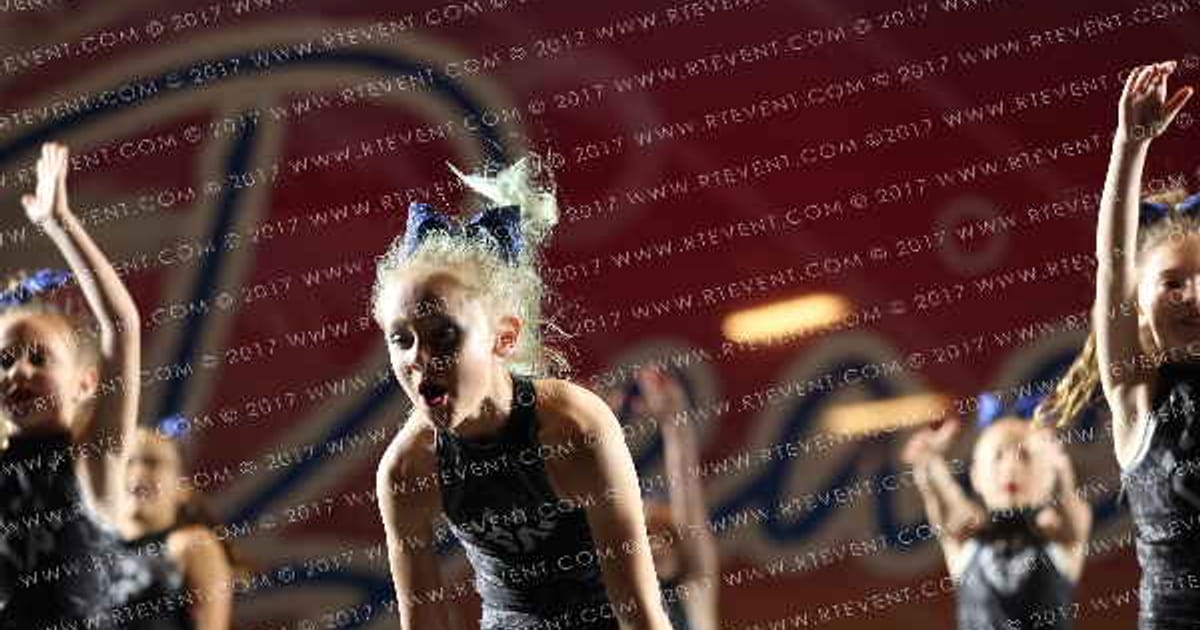 Cheer Athletics Pensacola Hula Cats · Beach Nationals