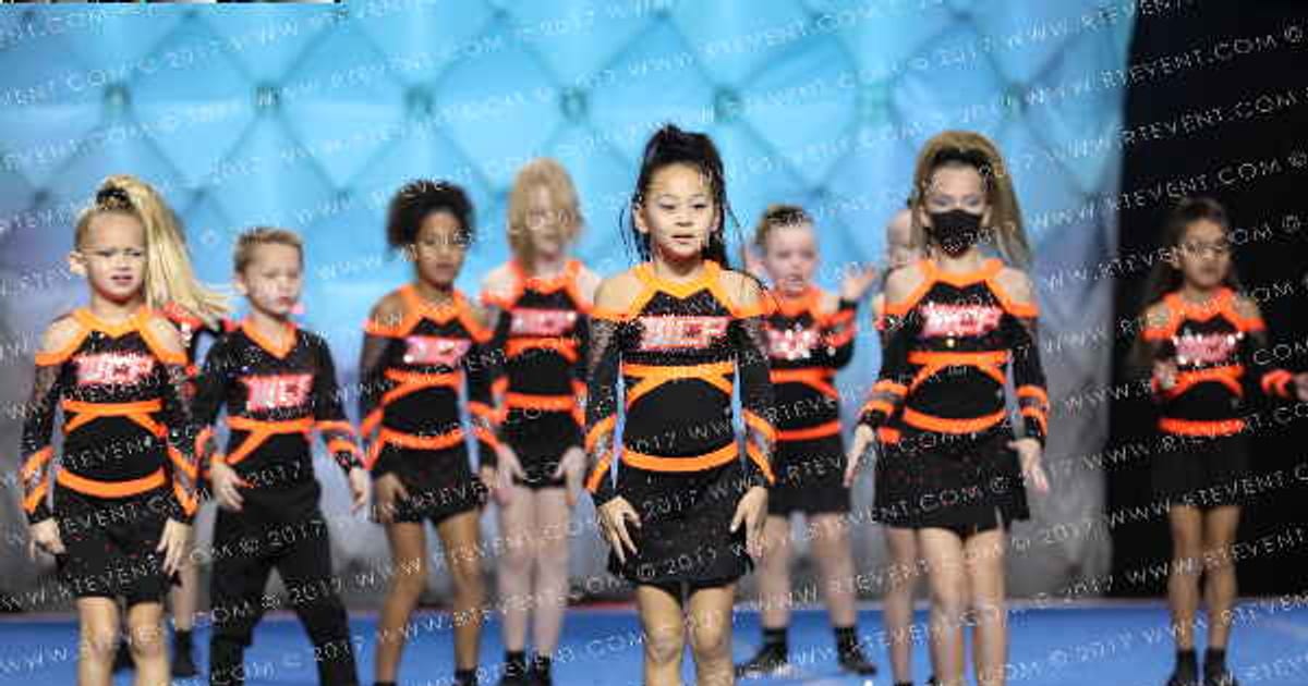 Wildcats Cheer Pride TIgers · Wisconsin Dells Grand Nationals