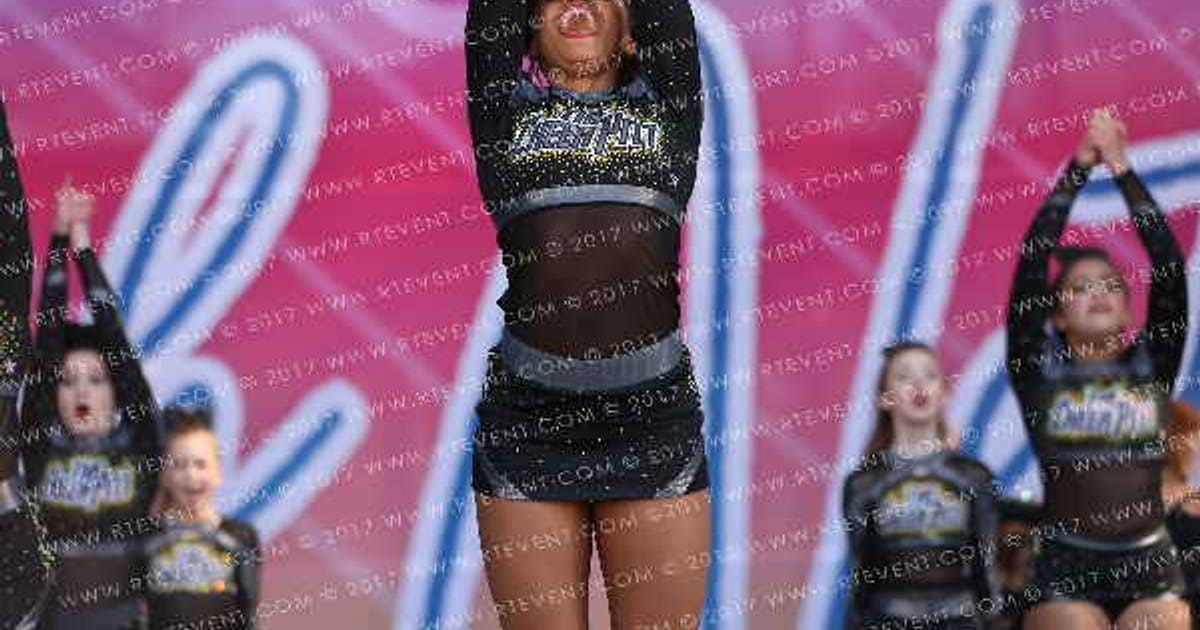 The Cheer Pitt Kansas City Ultraviolet · Beach Nationals