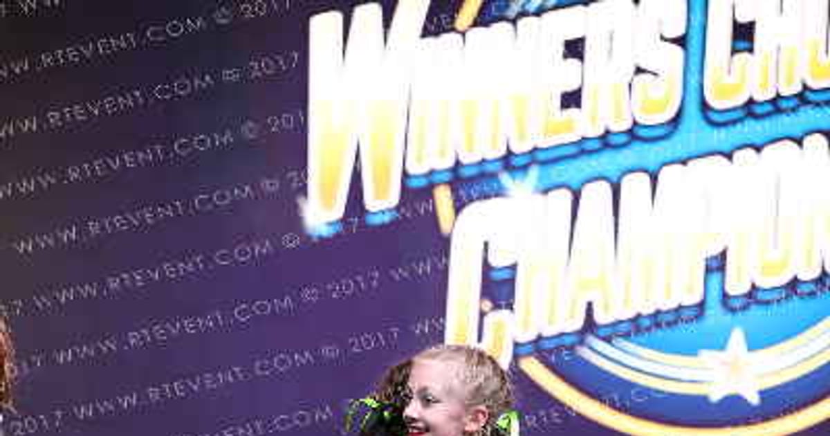 Geneva Xtreme Cheer Lovestruck · Mohegan Sun