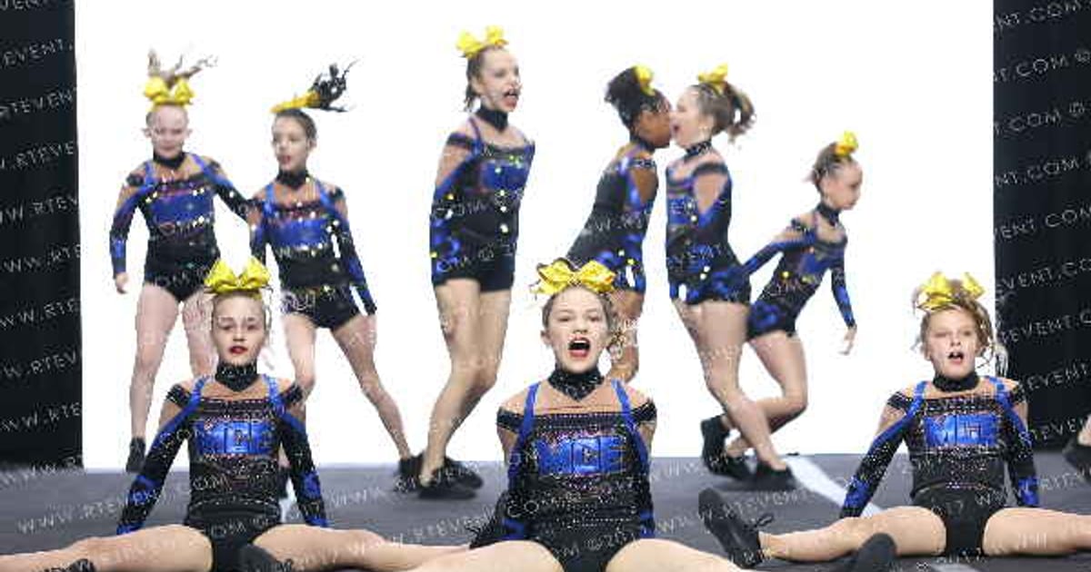 Midwest Cheer Elite-Columbus Icons · The Midwest Regional Summit