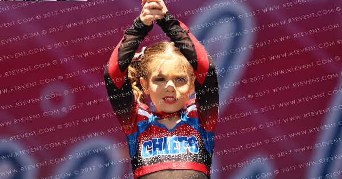 Cheers Unlimited Kickapoos · Beach Nationals