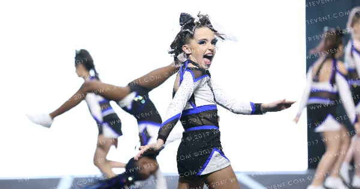 I Force Cheer Sparkle · The Midwest Regional Summit