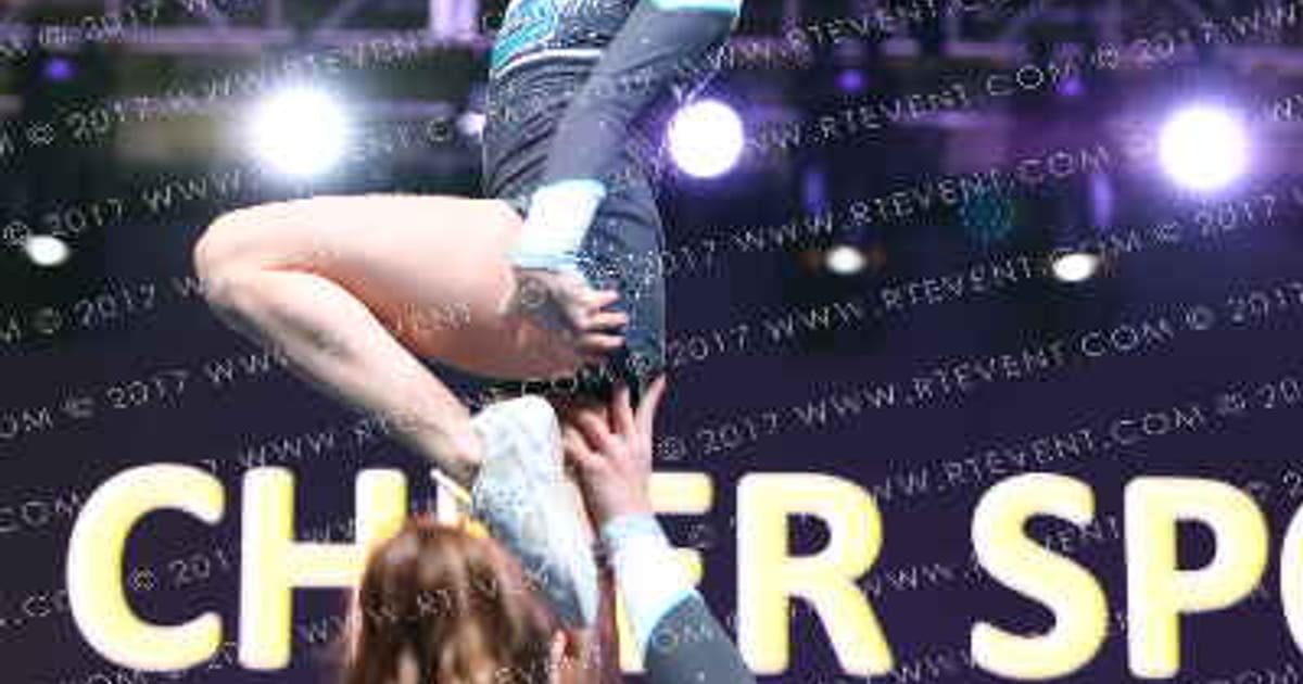 Cheer Sport Sharks New England SH4RK BITE · Mohegan Sun