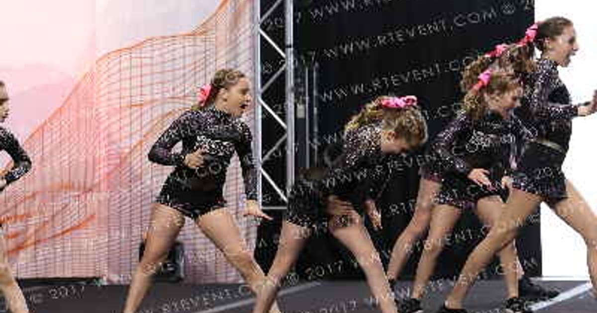 Iconic All Stars Supermodels · The Midwest Regional Summit