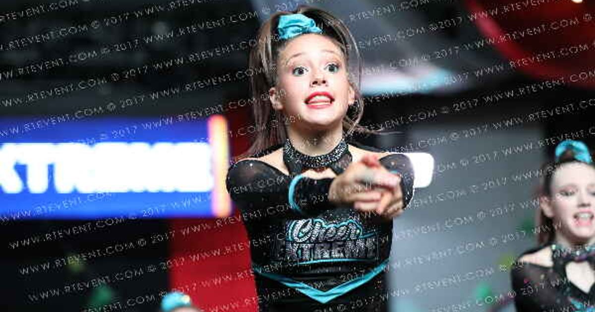 Cheer Extreme - Raleigh Ice Queens · Battle Under the Big Top
