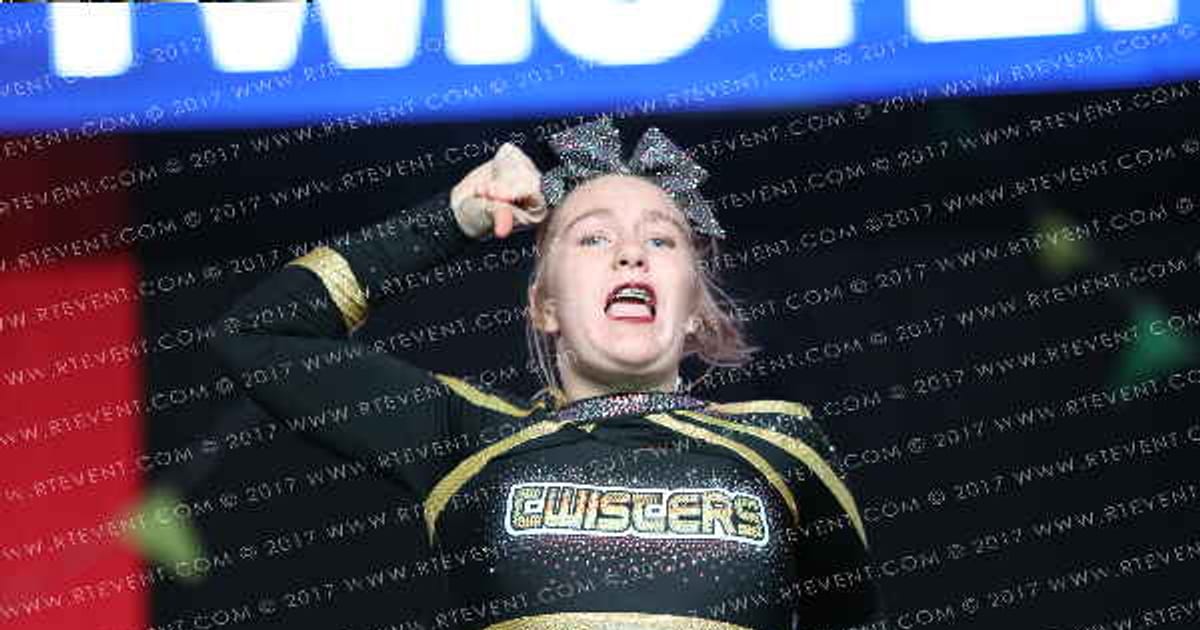 Twisters Amber · Battle Under the Big Top
